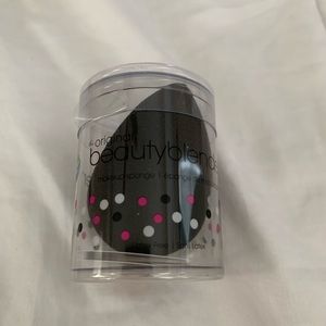 The Original Beauty Blender — Brand New!